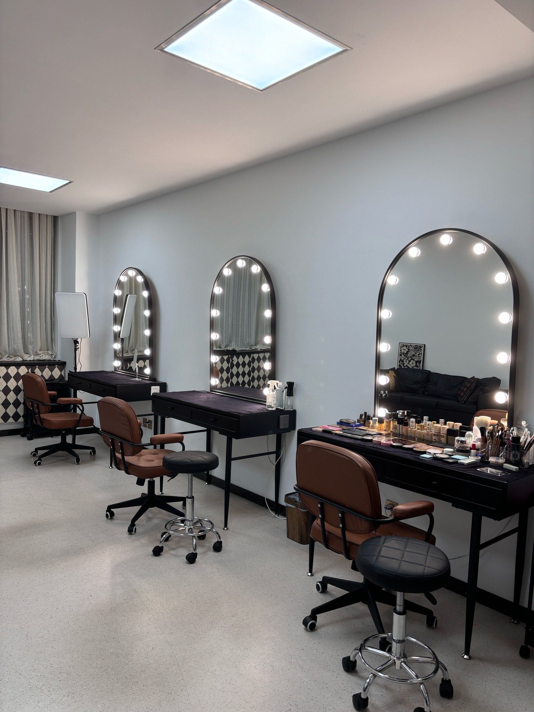 成为了“中国第一位轮椅上的主播”