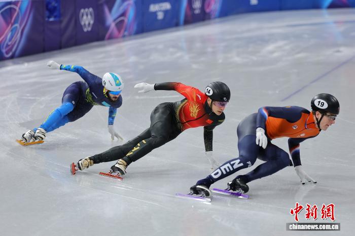 刘少昂在米兰冬奥短道速