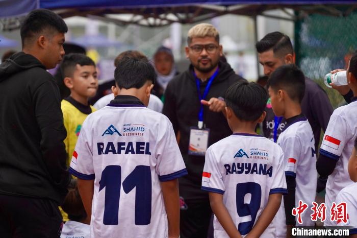 2024“西溪杯”足球邀请赛杭州启幕 海外球队助阵