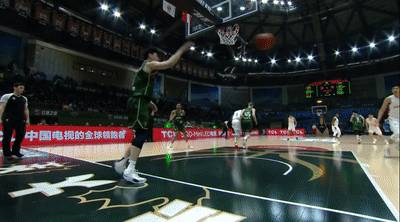 同曦球员冲突致球队失利 俱乐部正式道歉并启动