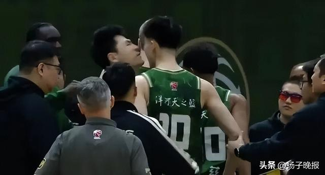 同曦球员冲突致球队失利 俱乐部正式道歉并启动