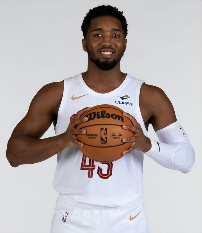 NBA常规赛七场大战引爆排名变局