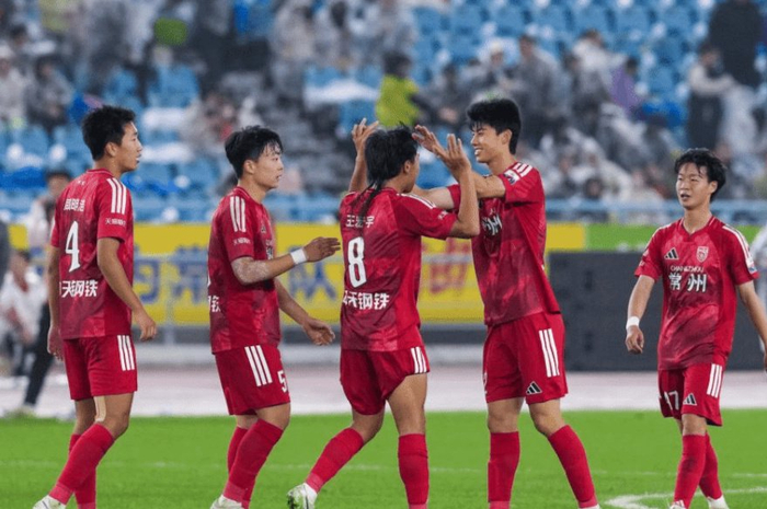 苏超第二届首战常州全胜成“太湖三霸”引热议